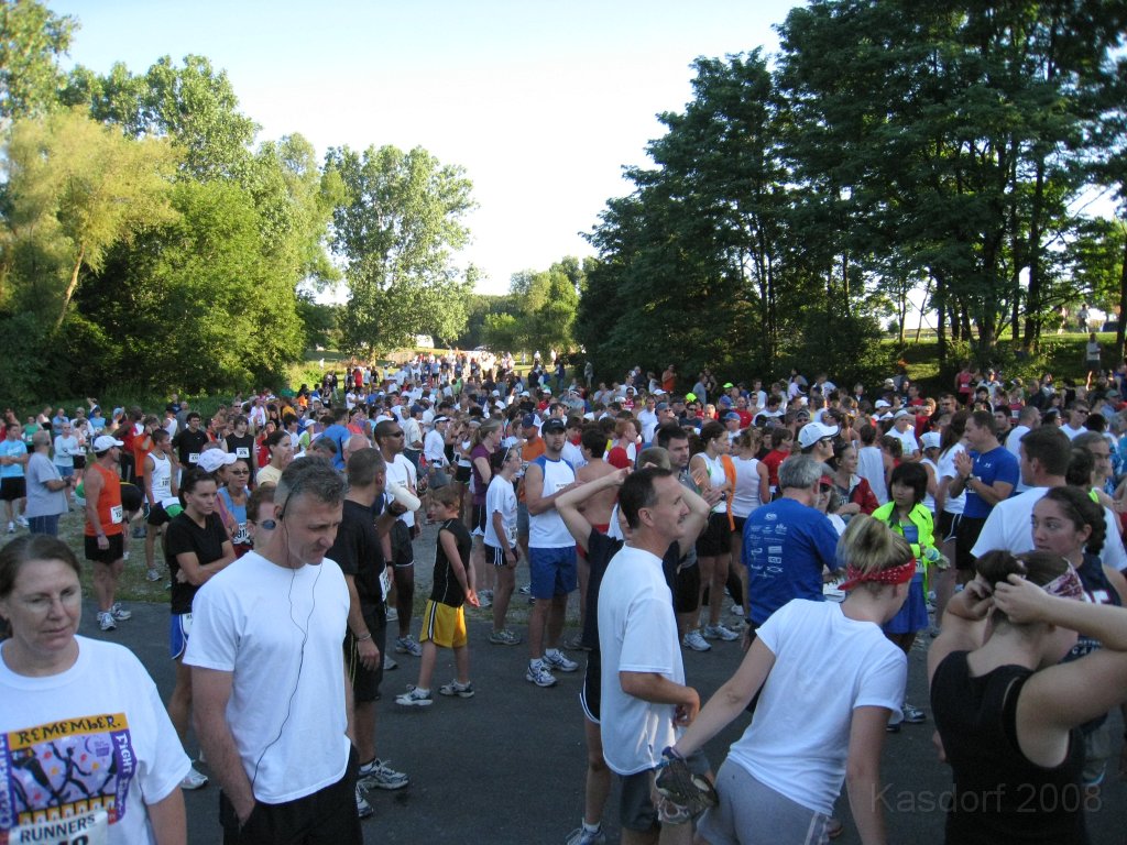 Run Thru Hell 2008 101.jpg - The starting area continues to grow.